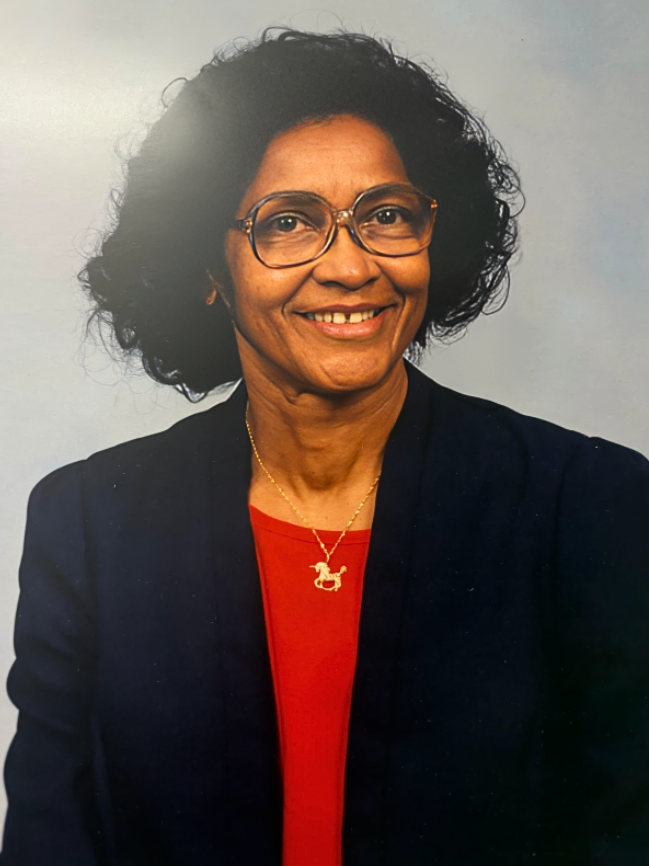 Mary Lee Dixon 1933-2025